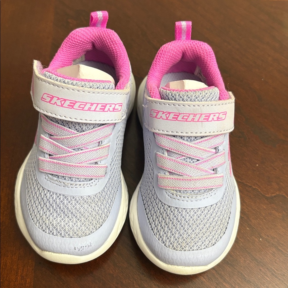 Skechers Youth Light Pink and Gray Shoes like new